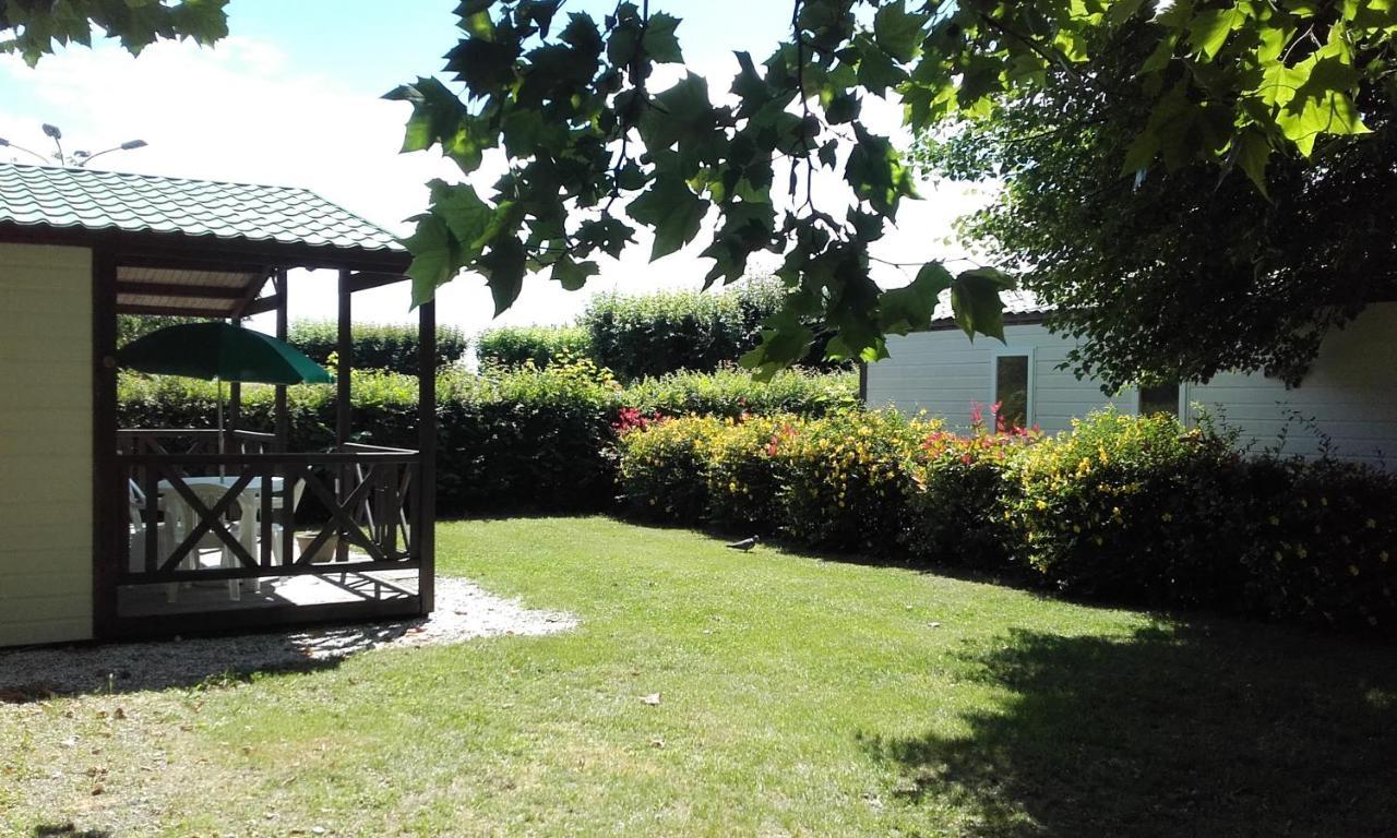 Camping Le Sorlut Cozes Exterior photo